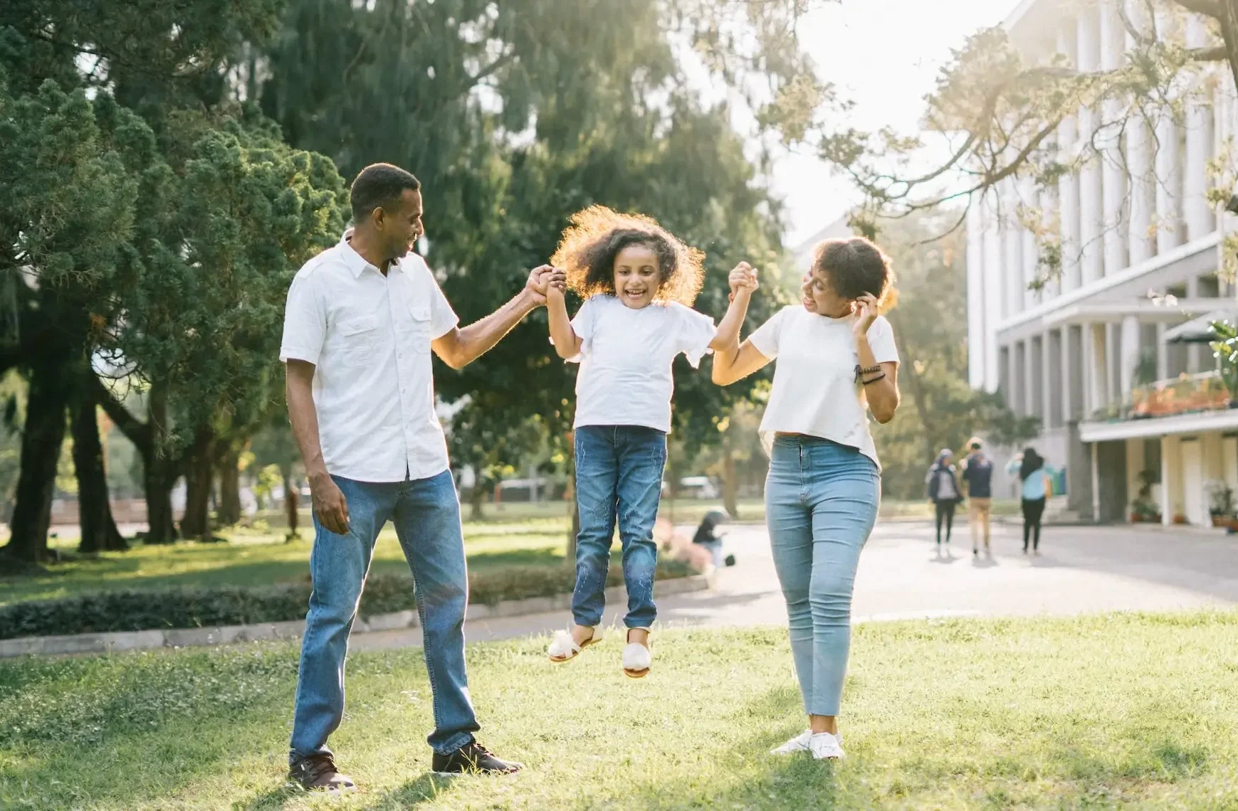 familia seguro safe lifes banner